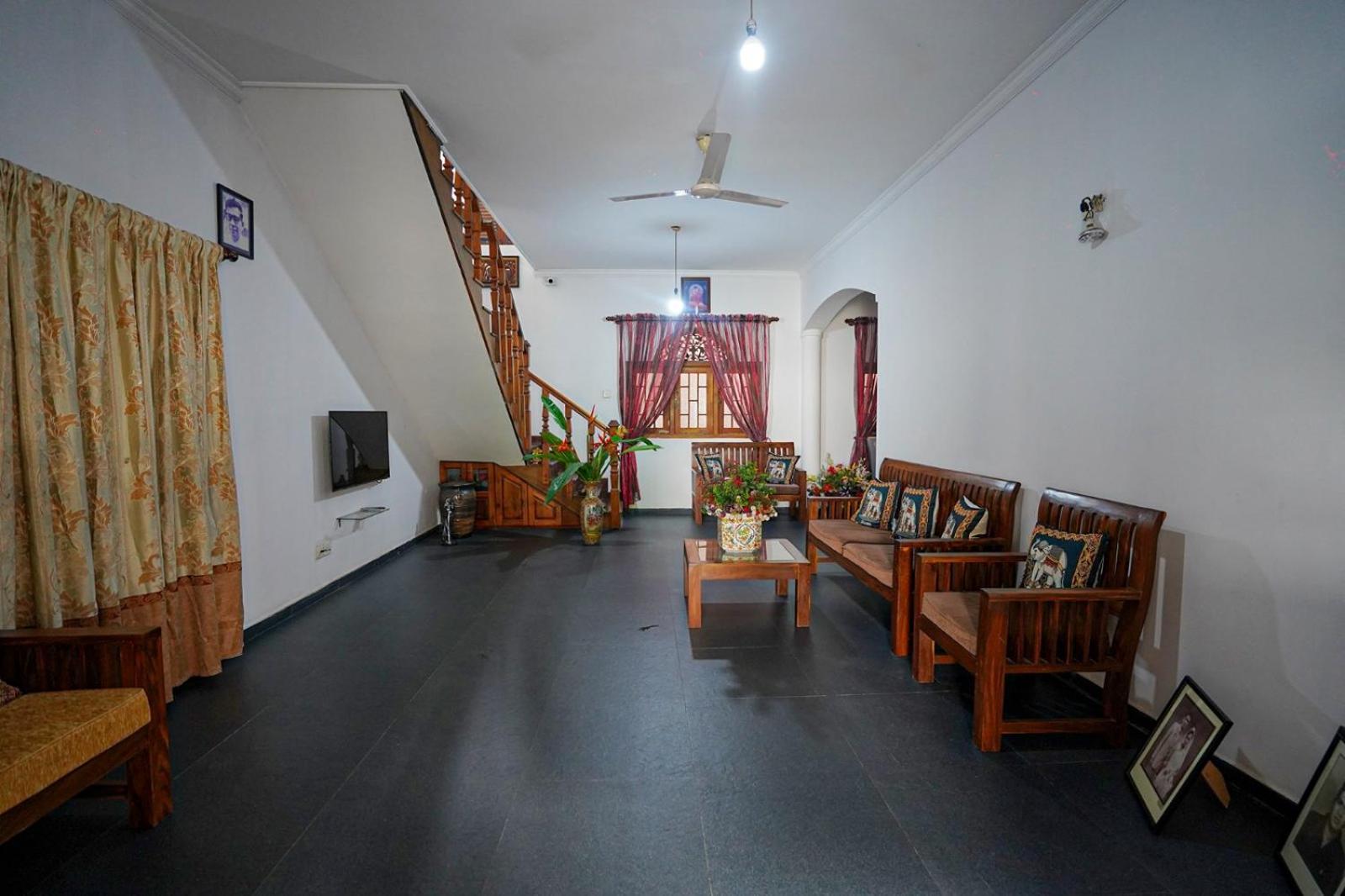 4Ty Two Homestay Galle Bagian luar foto
