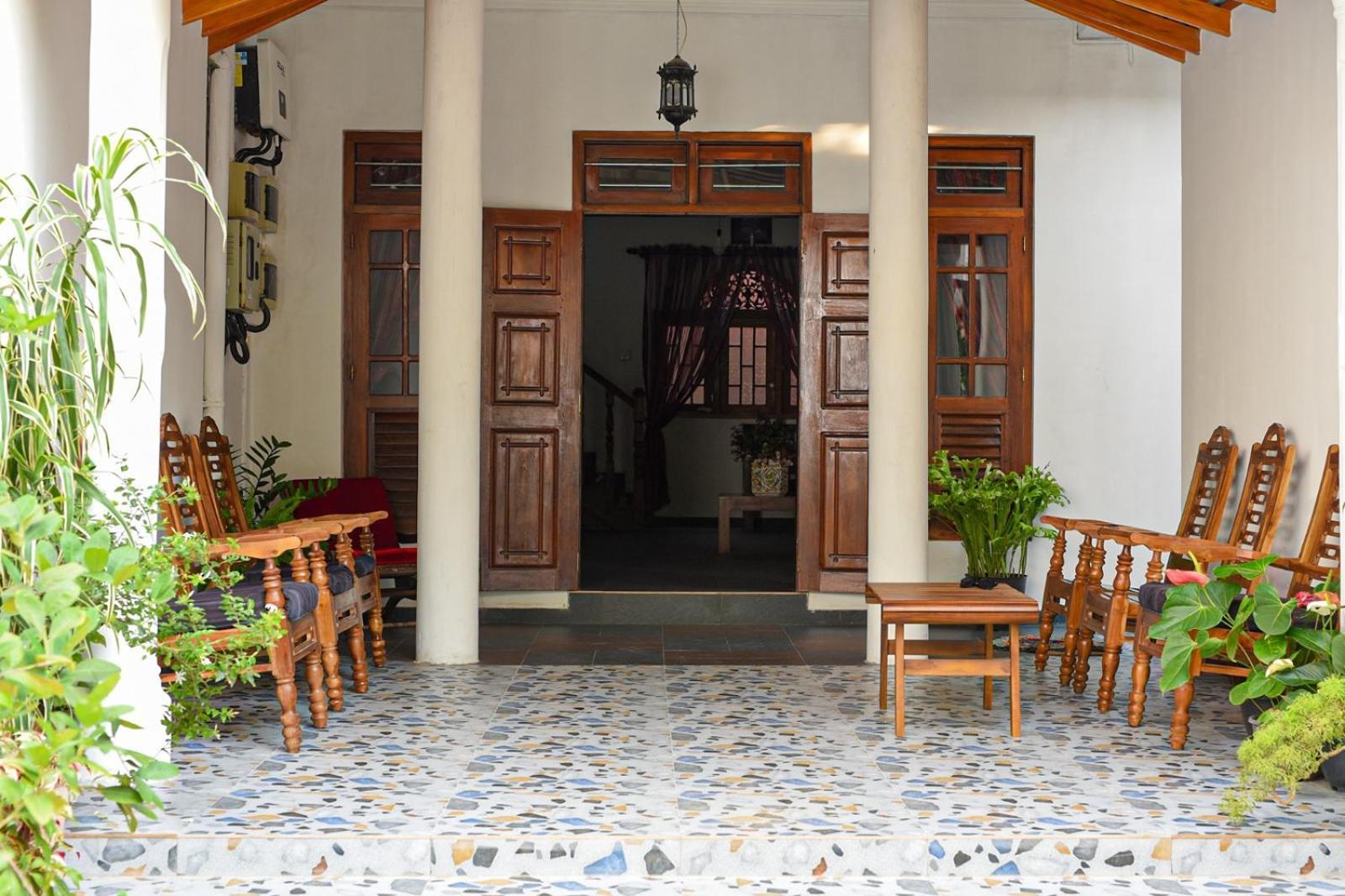 4Ty Two Homestay Galle Bagian luar foto