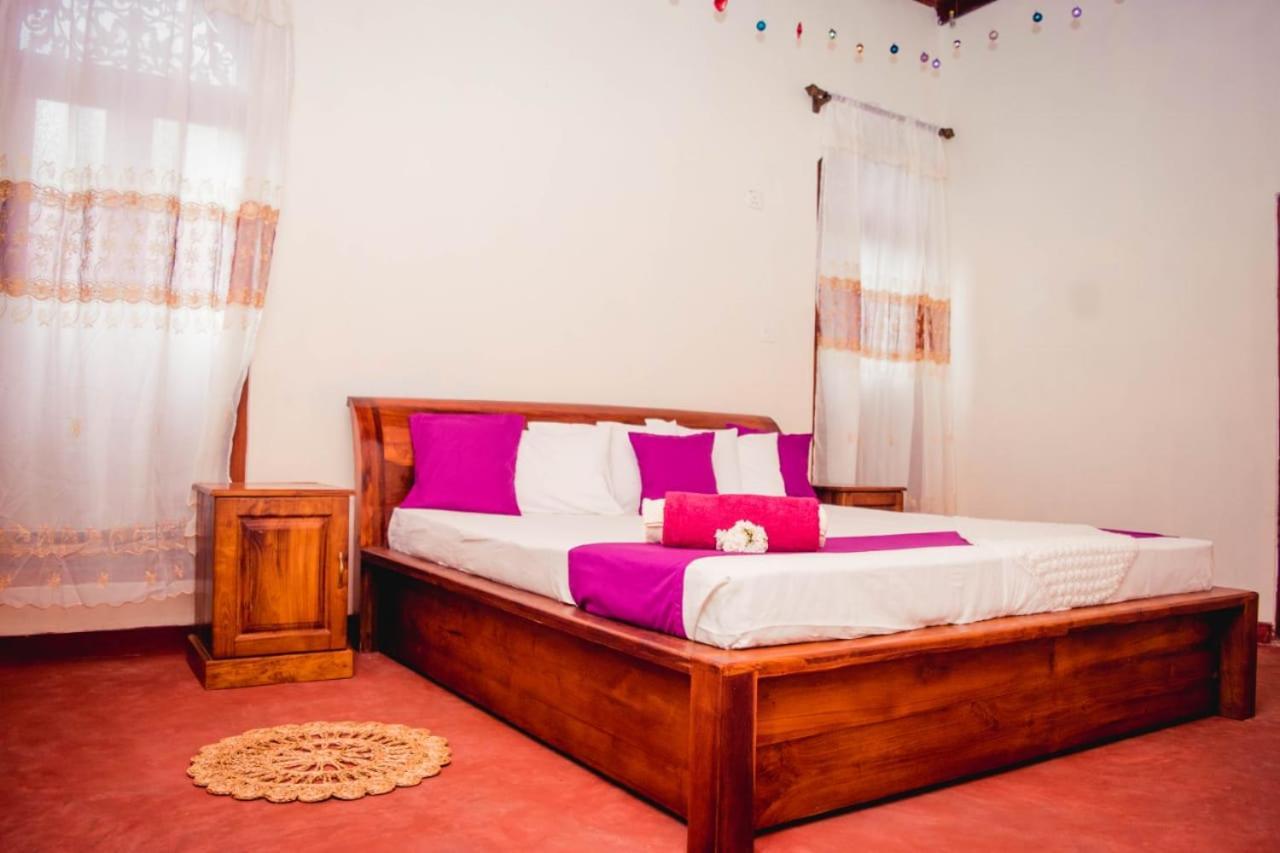 4Ty Two Homestay Galle Bagian luar foto