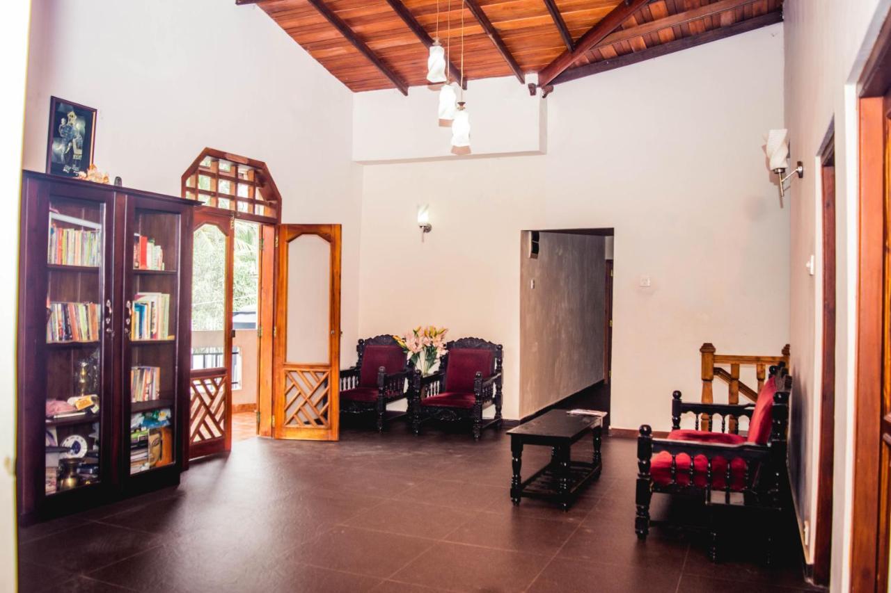 4Ty Two Homestay Galle Bagian luar foto