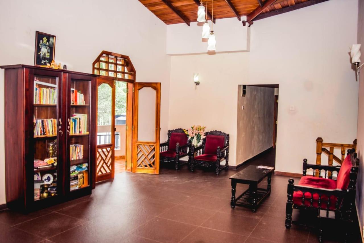 4Ty Two Homestay Galle Bagian luar foto