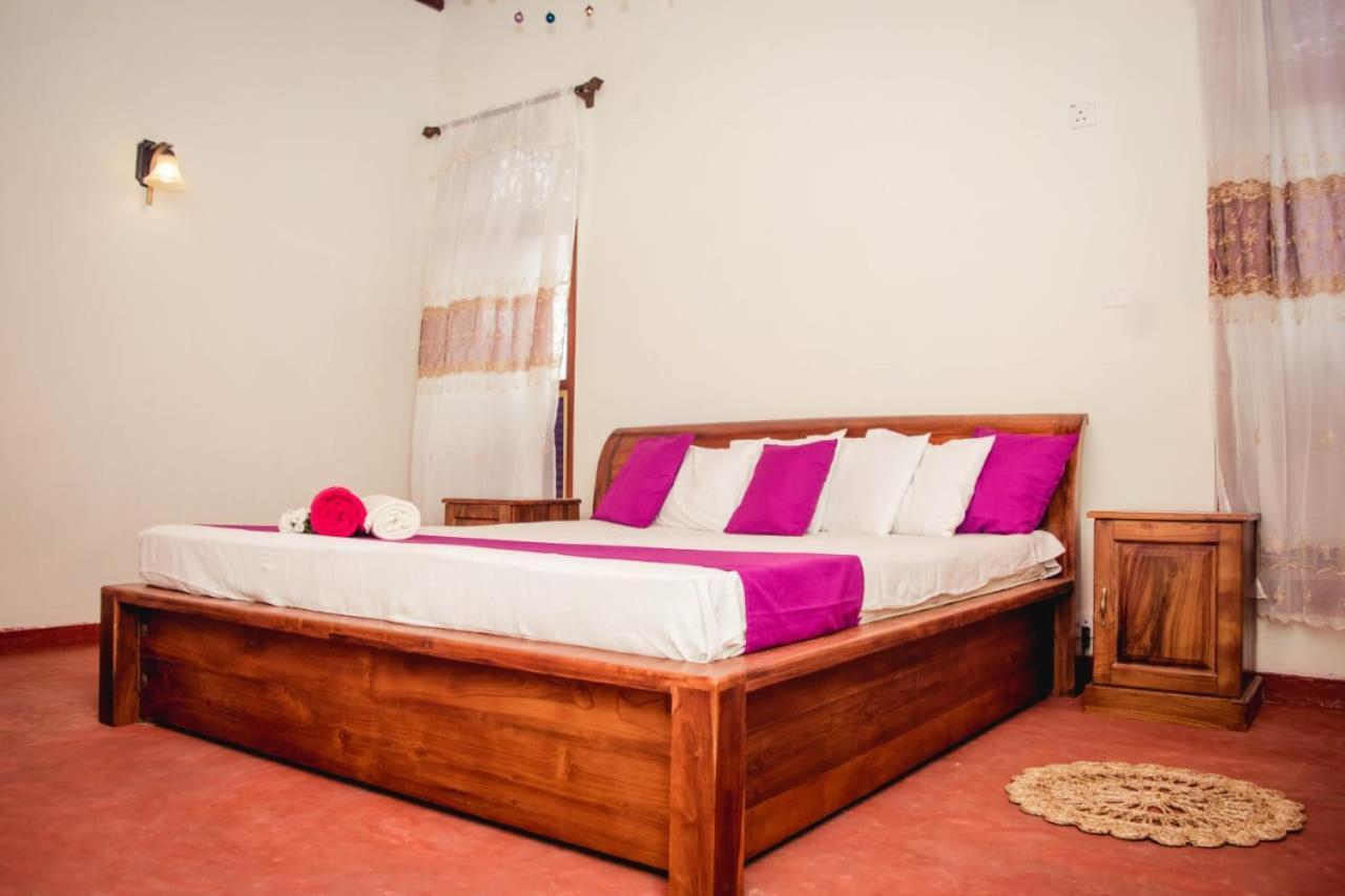 4Ty Two Homestay Galle Bagian luar foto