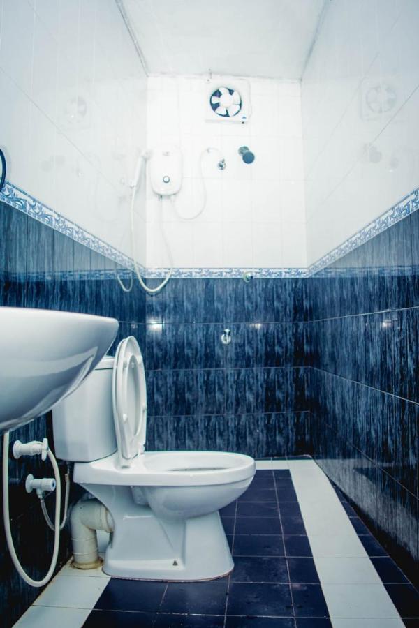 4Ty Two Homestay Galle Bagian luar foto